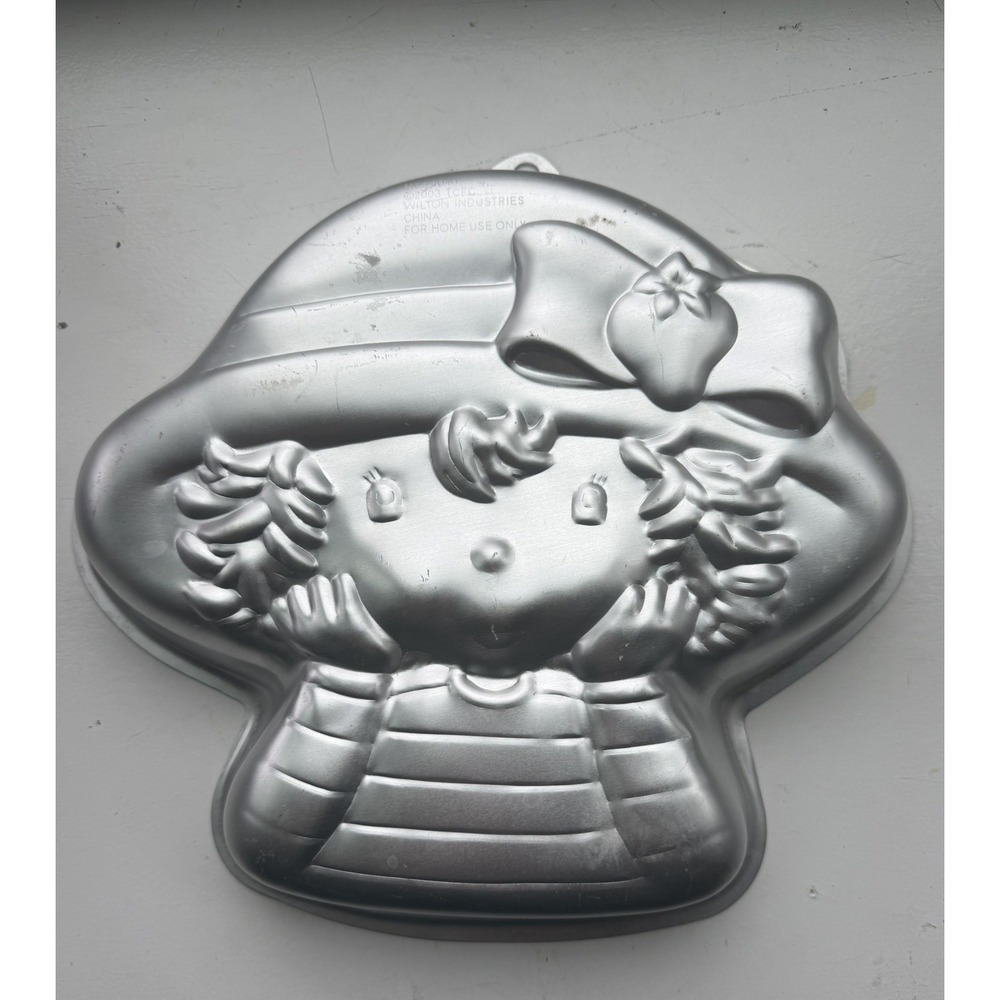 2003 Wilton Strawberry Shortcake Character Cake Pan Birthday Cake Vintage